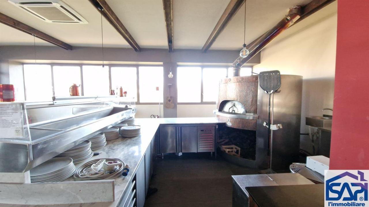 negozio in vendita a Cambiago