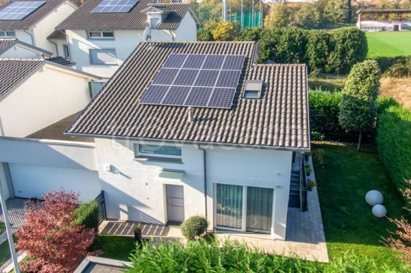 casa indipendente in vendita a Cambiago