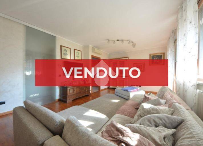 casa indipendente in vendita a Cambiago