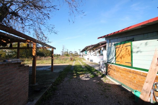 capannone in vendita a Cambiago