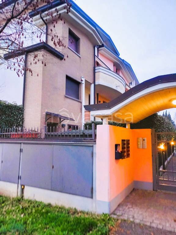 appartamento in vendita a Cambiago