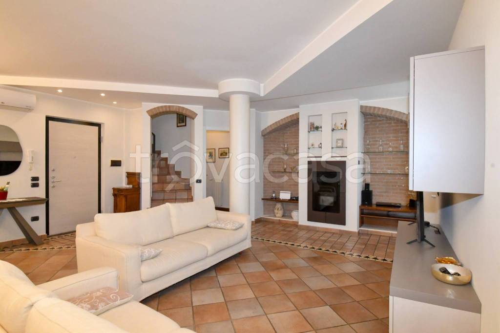 casa indipendente in vendita a Cambiago