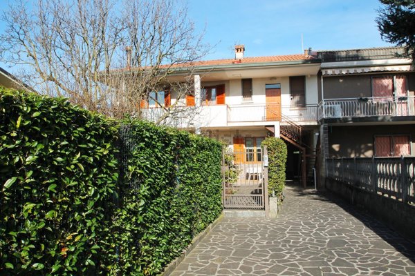 casa indipendente in vendita a Cambiago