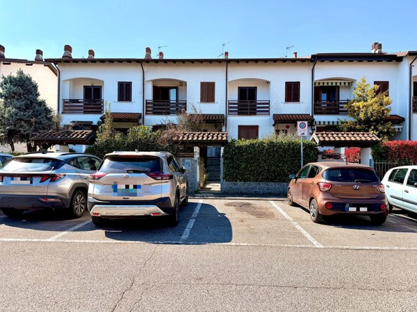 casa indipendente in vendita a Cambiago