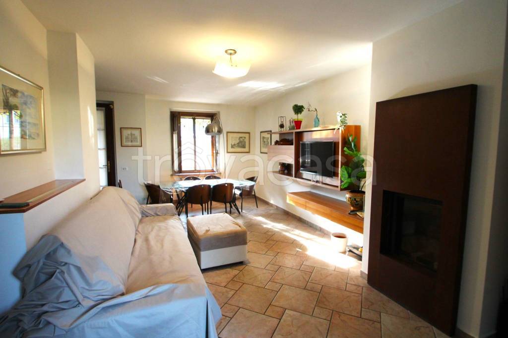 casa indipendente in vendita a Cambiago