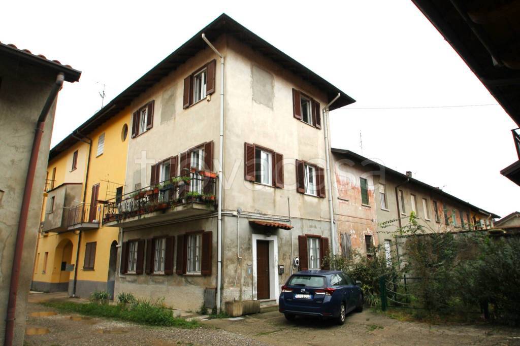 casa indipendente in vendita a Cambiago