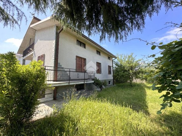 casa indipendente in vendita a Canegrate