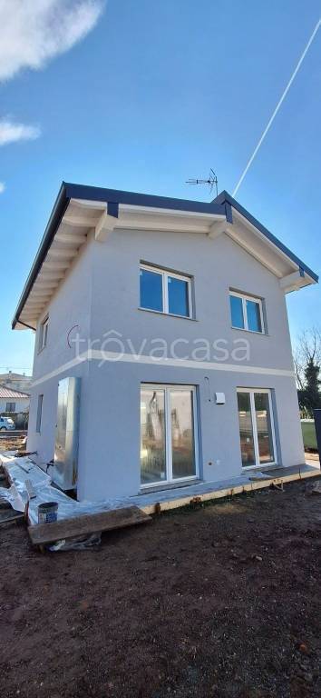 casa indipendente in vendita a Canegrate