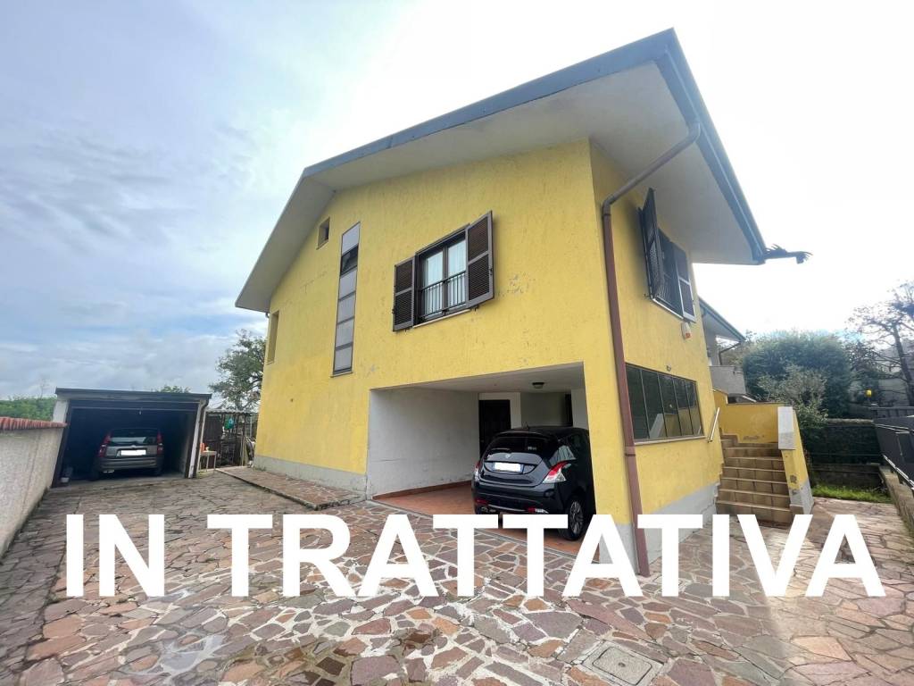 casa indipendente in vendita a Canegrate