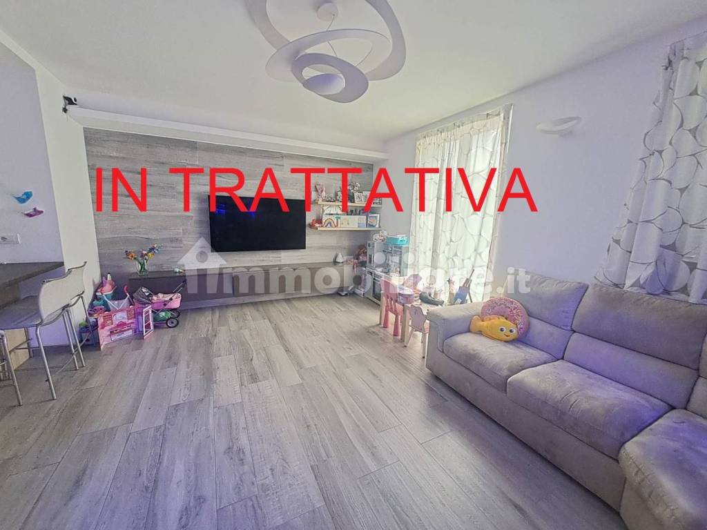 casa indipendente in vendita a Canegrate