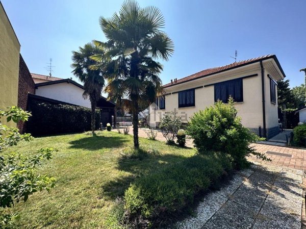 casa indipendente in vendita a Canegrate