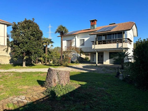 casa indipendente in vendita a Canegrate