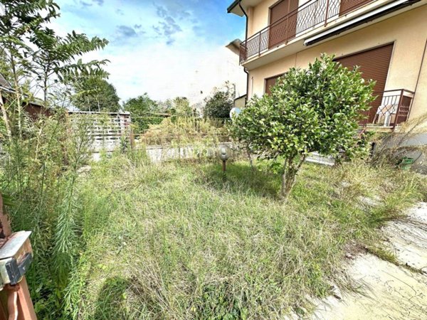 casa indipendente in vendita a Canegrate