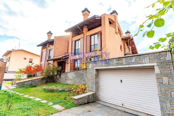 casa indipendente in vendita a Canegrate