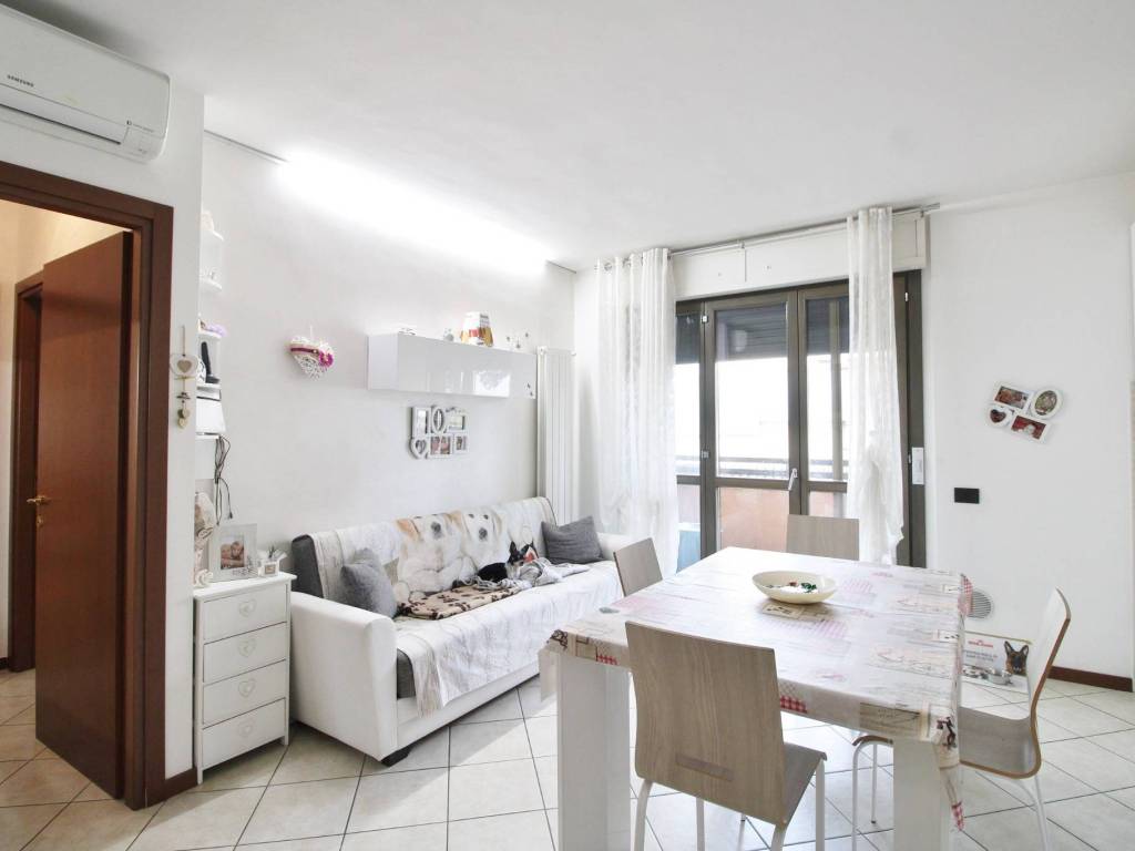 appartamento in vendita a Canegrate