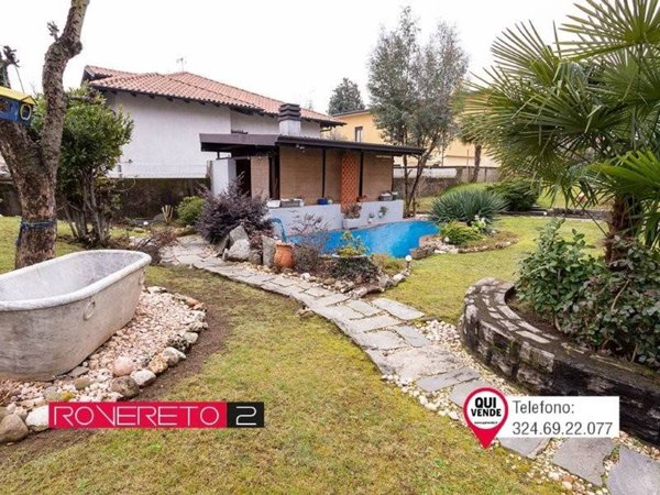 casa indipendente in vendita a Canegrate