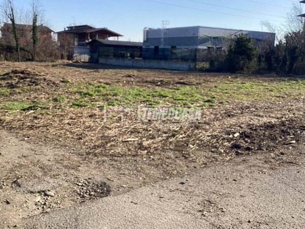 terreno edificabile in vendita a Canegrate