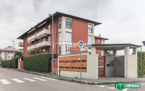 appartamento in vendita a Canegrate