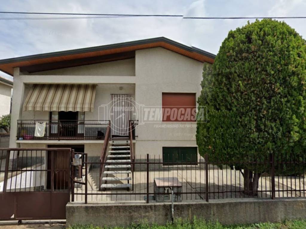 casa indipendente in vendita a Canegrate