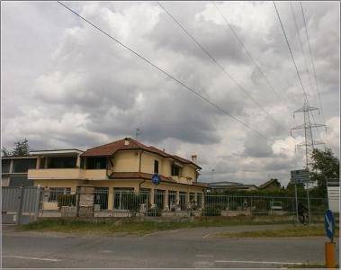 locale commerciale in vendita a Canegrate