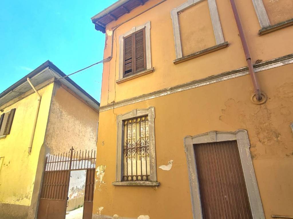 casa indipendente in vendita a Canegrate