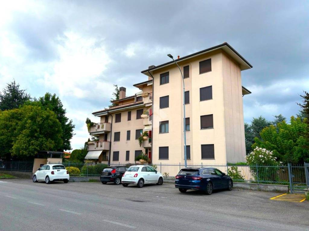 appartamento in vendita a Canegrate