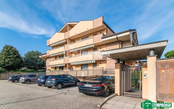 appartamento in vendita a Canegrate