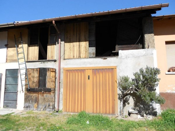 casa indipendente in vendita a Canegrate