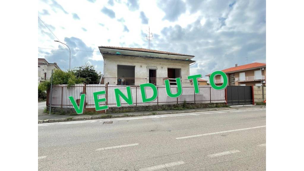 casa indipendente in vendita a Canegrate