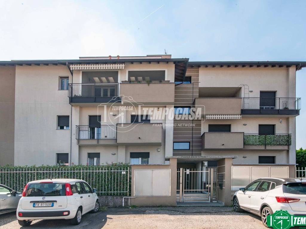 appartamento in vendita a Canegrate