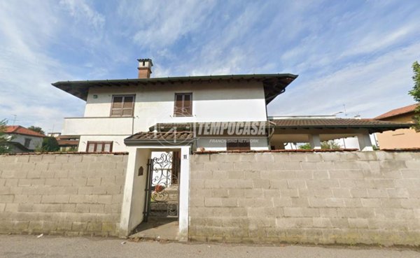 casa indipendente in vendita a Canegrate