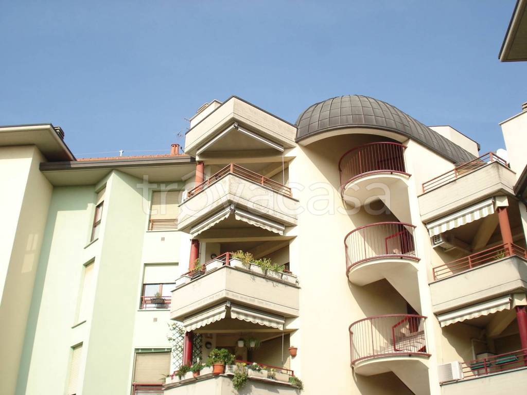 appartamento in vendita a Canegrate
