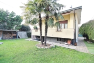 casa indipendente in vendita a Canegrate