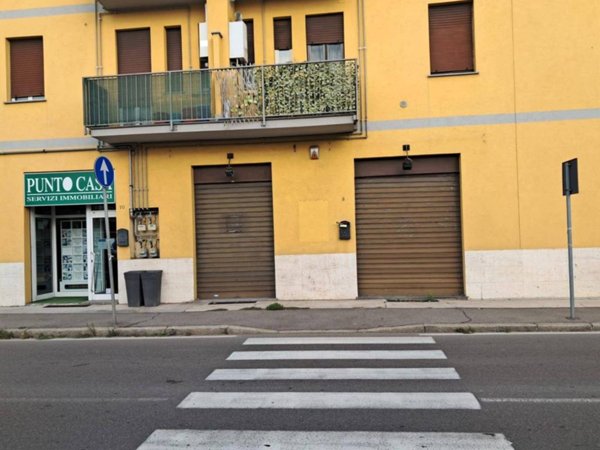 negozio in vendita a Canegrate