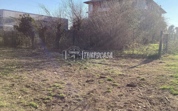 terreno edificabile in vendita a Canegrate