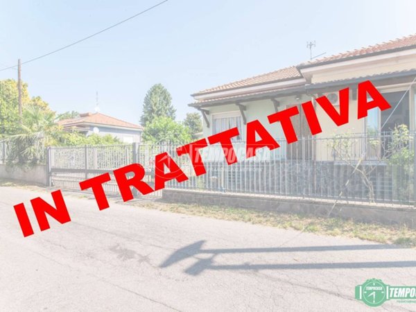 casa indipendente in vendita a Canegrate