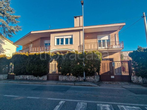 casa indipendente in vendita a Canegrate