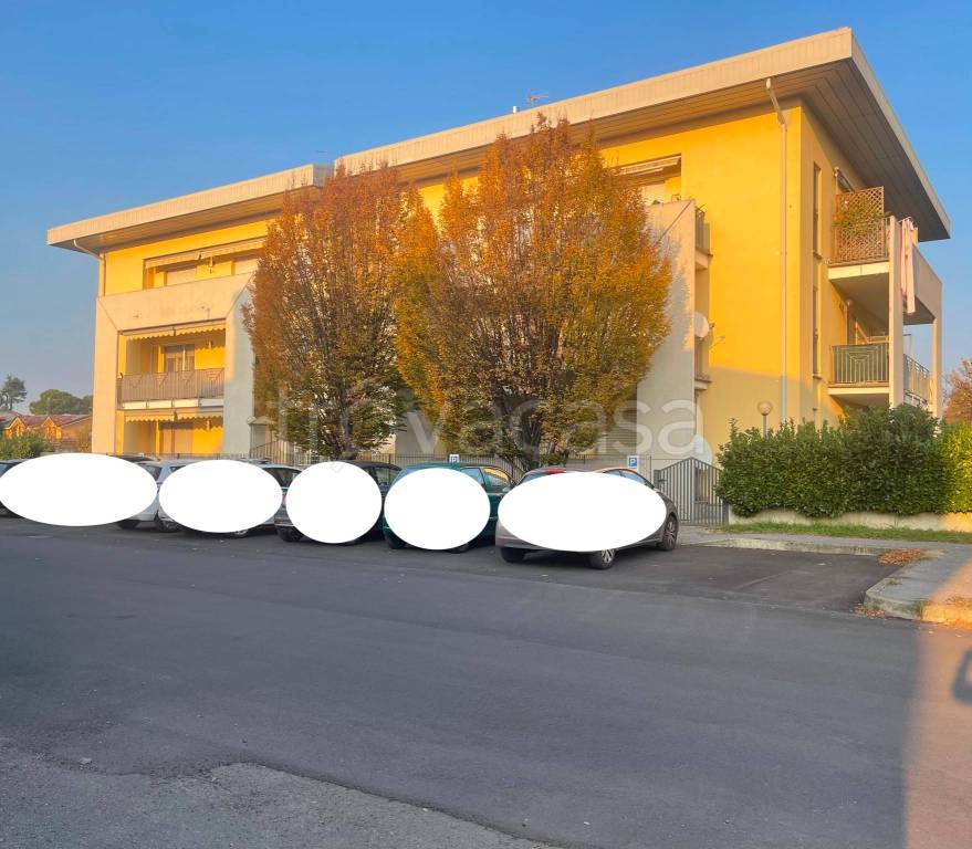 appartamento in vendita a Canegrate