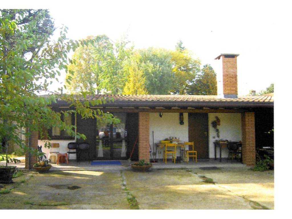 casa indipendente in vendita a Canegrate