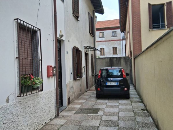 casa indipendente in vendita a Canegrate