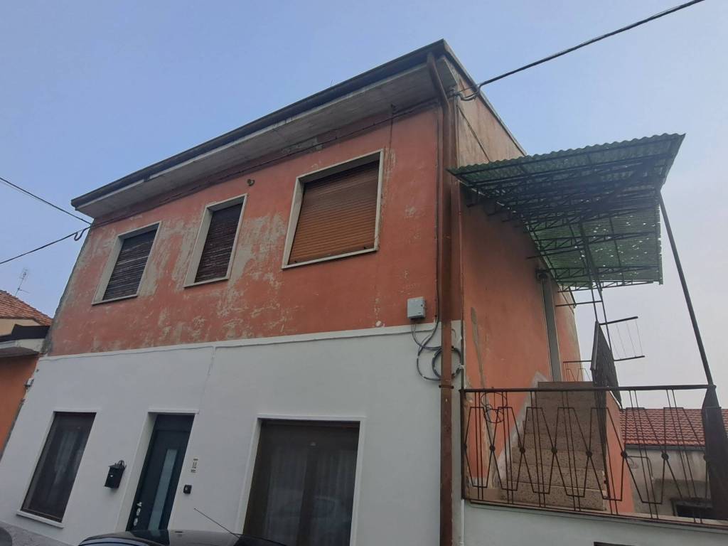 appartamento in vendita a Canegrate