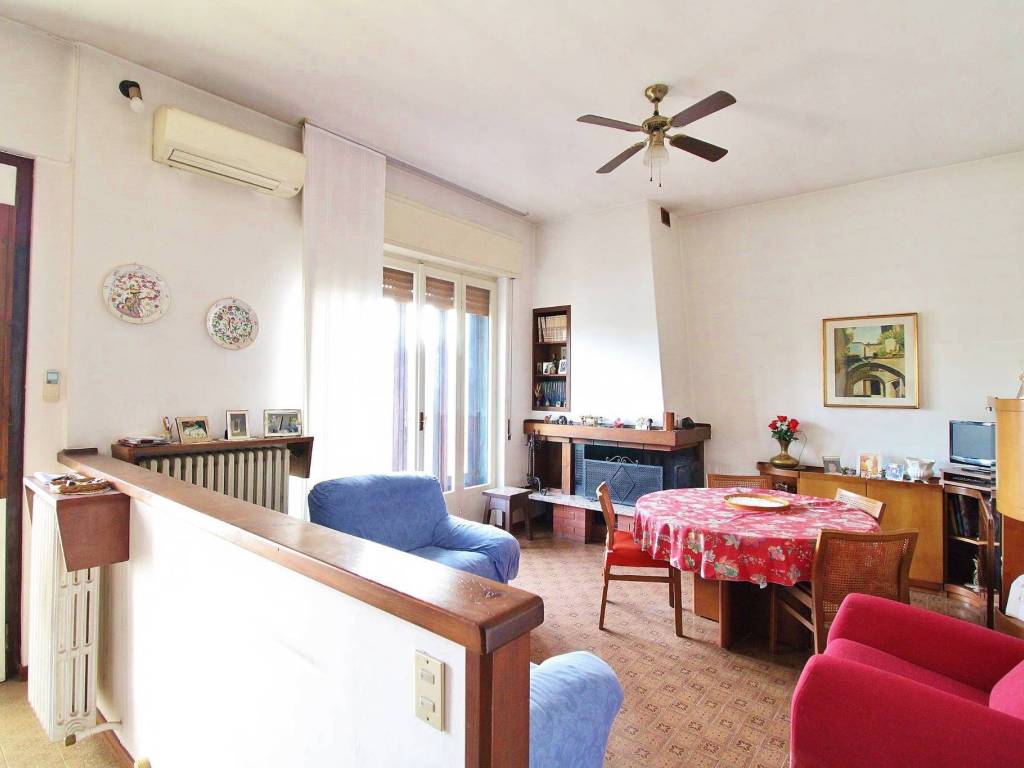 casa indipendente in vendita a Canegrate