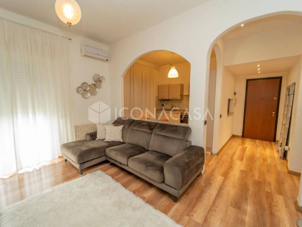 appartamento in vendita a Canegrate