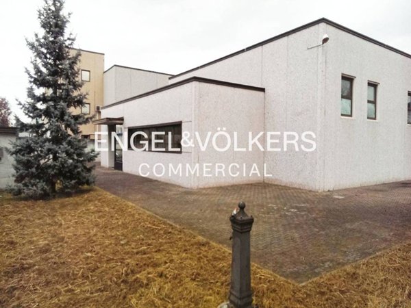 locale commerciale in vendita a Canegrate