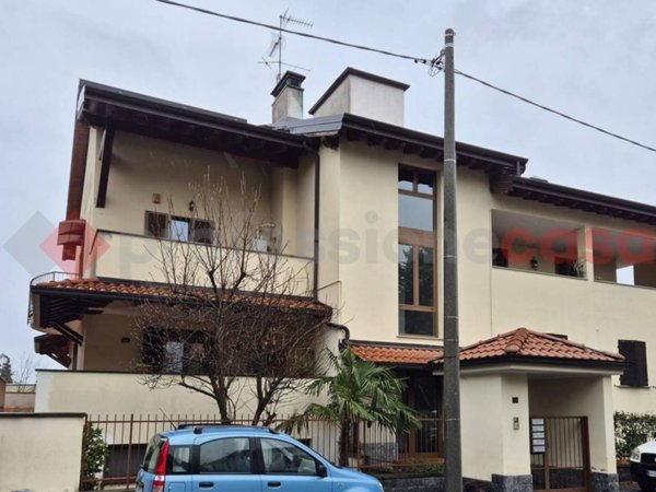 appartamento in vendita a Canegrate
