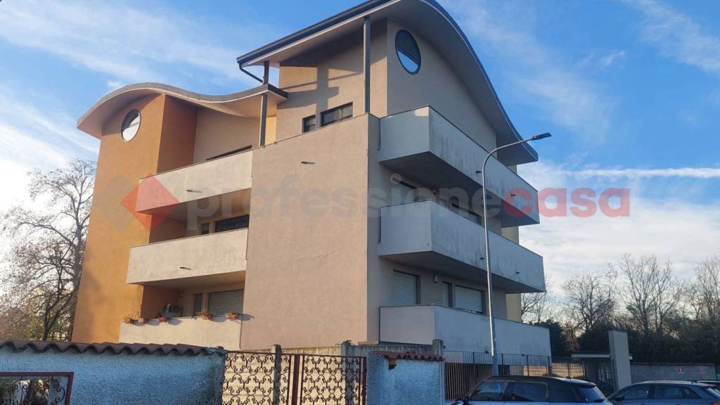 appartamento in vendita a Canegrate