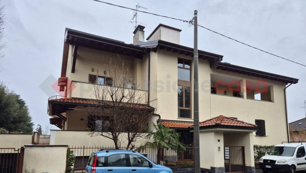appartamento in vendita a Canegrate