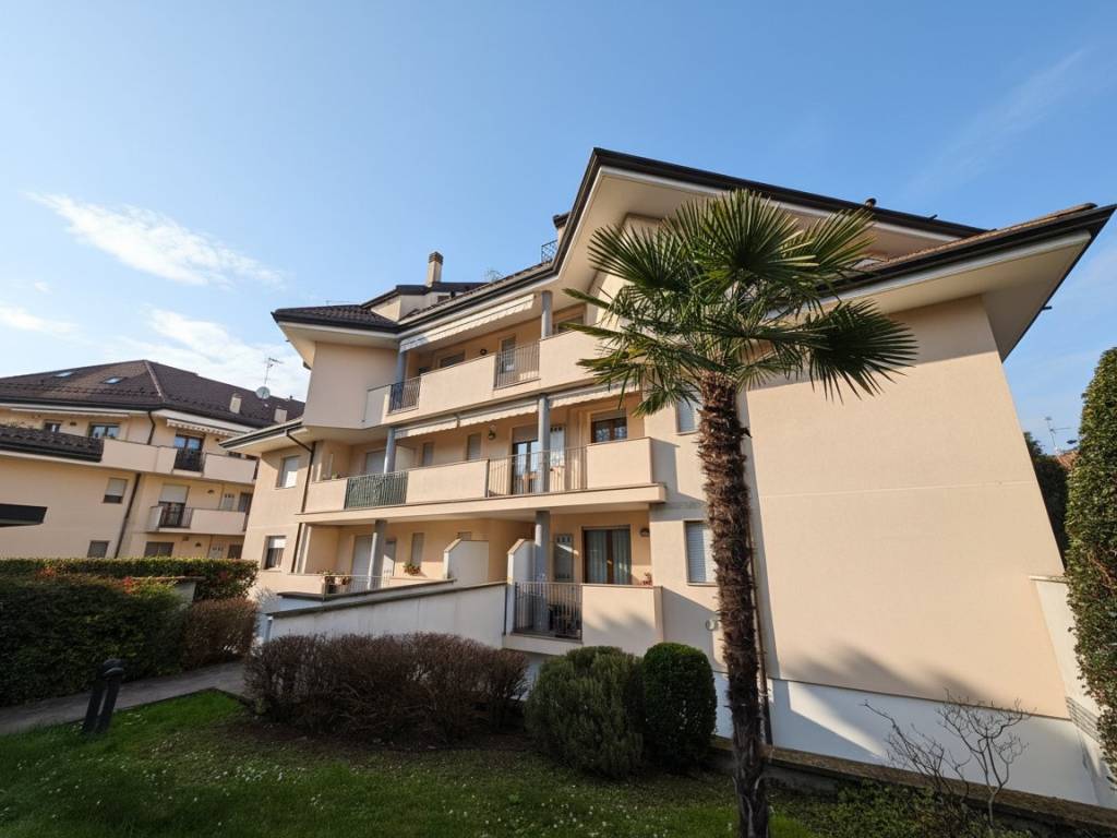 appartamento in vendita a Canegrate