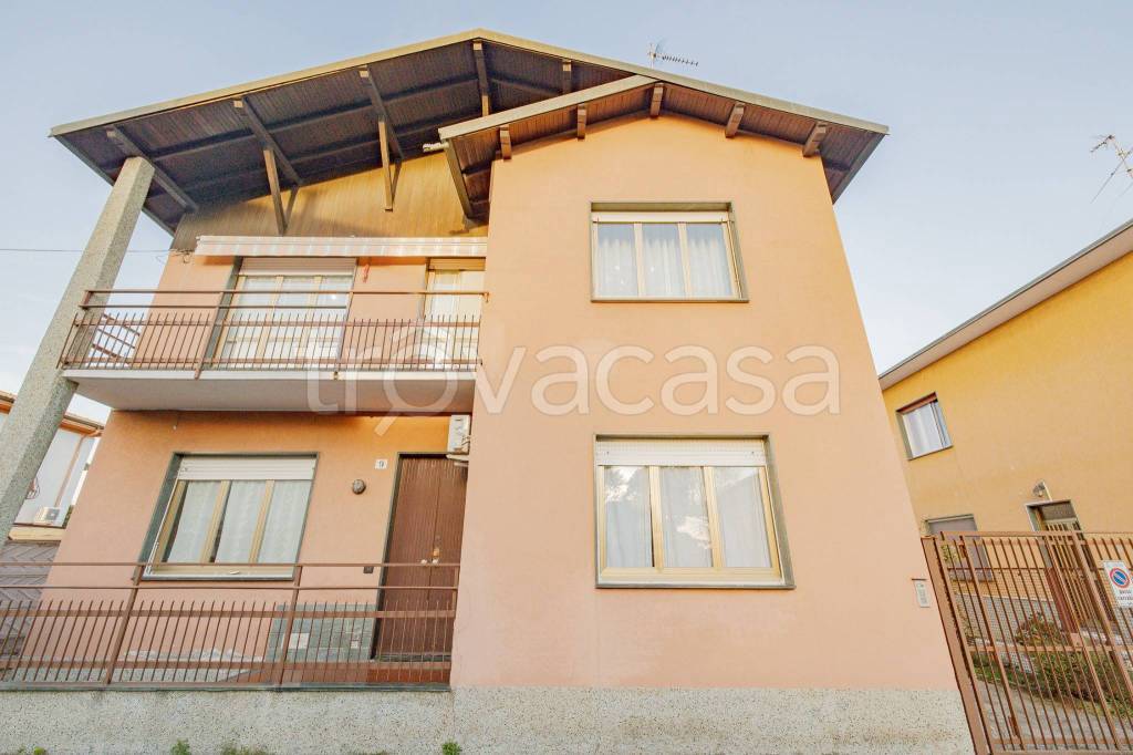 appartamento in vendita a Canegrate