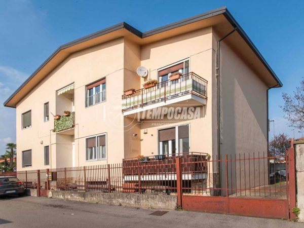 appartamento in vendita a Canegrate